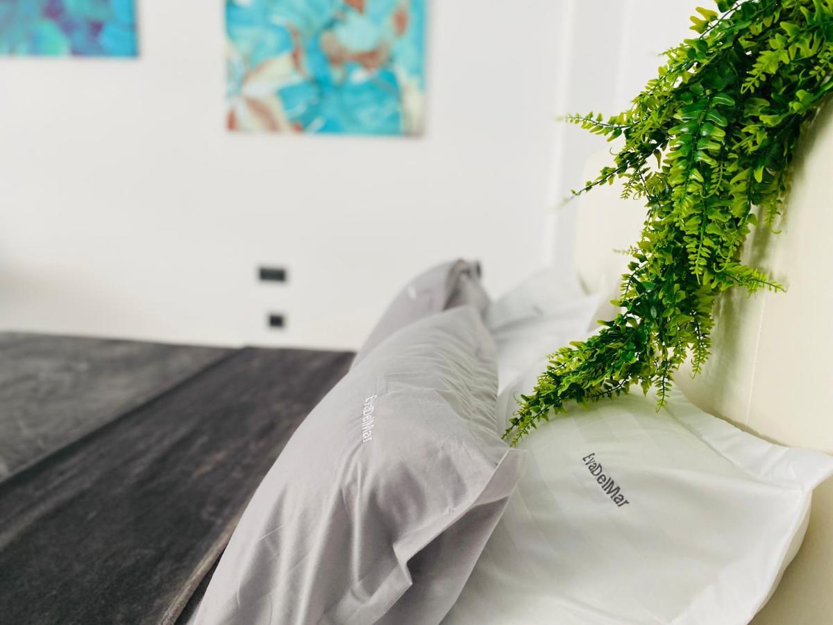 Eva Del Mar - Sea View - Mamaia Nord Apartment Ngoại thất bức ảnh